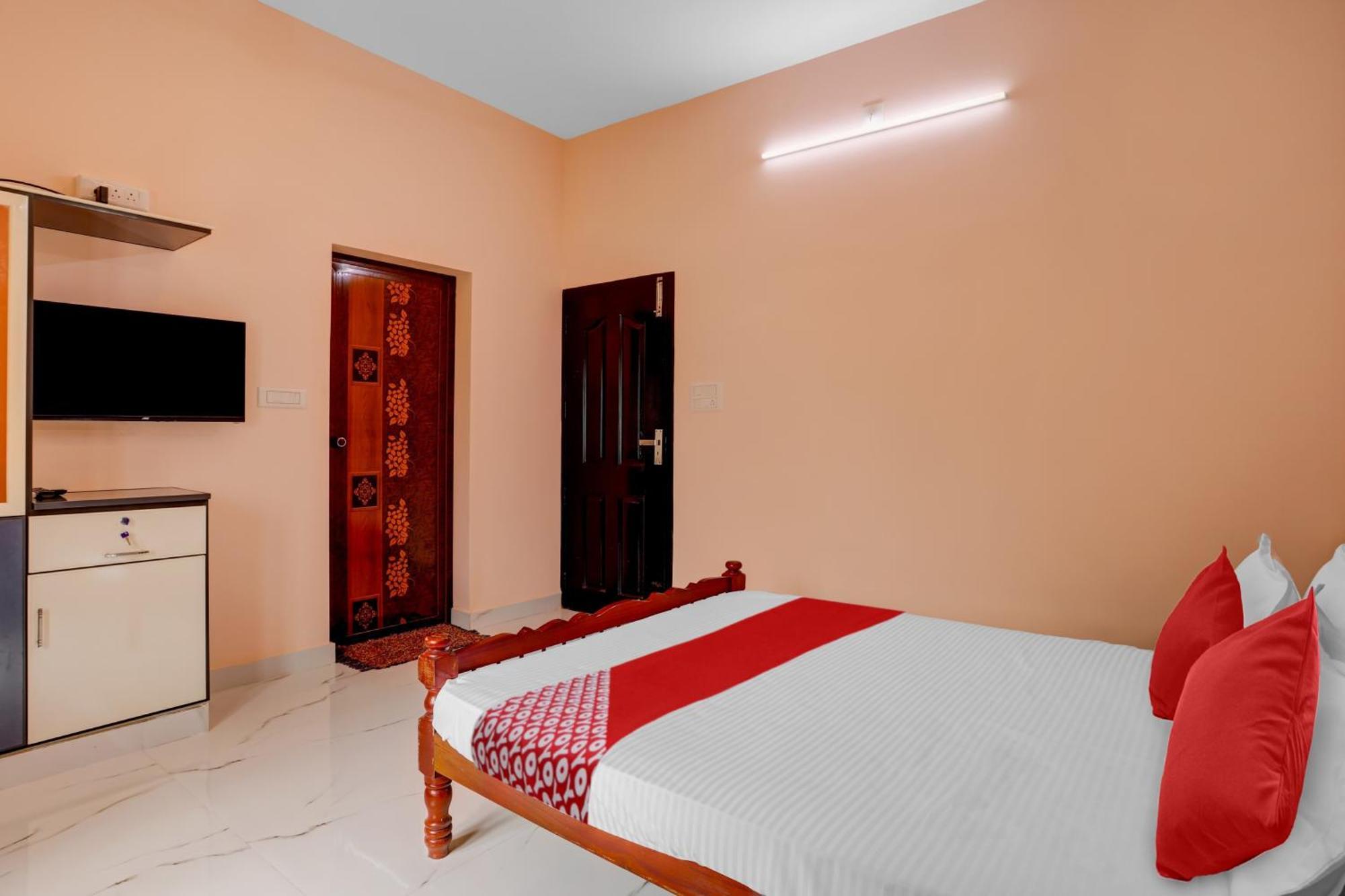 Hotel O Sivananda Homestay Varkala Buitenkant foto